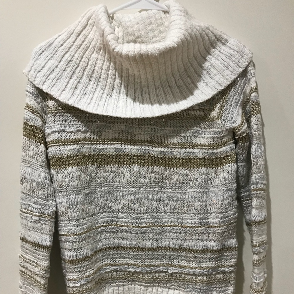 INC sweater